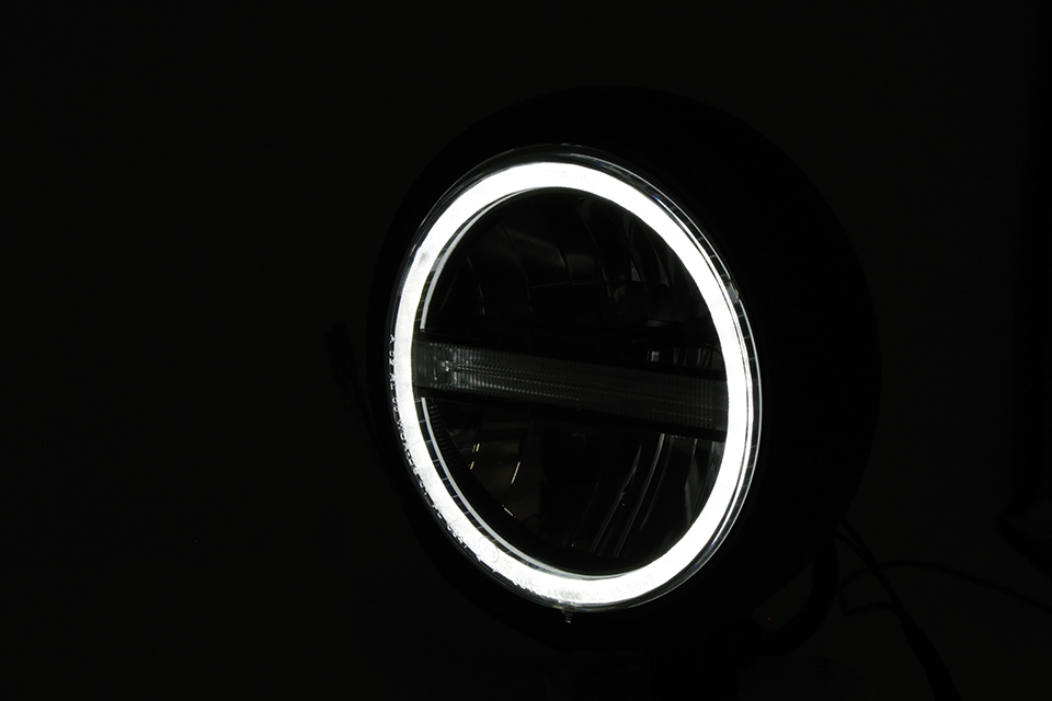 HIGHSIDER 5 3/4 Zoll LED-Scheinwerfer PECOS TYP 6 mit TFL Krom Figur 3