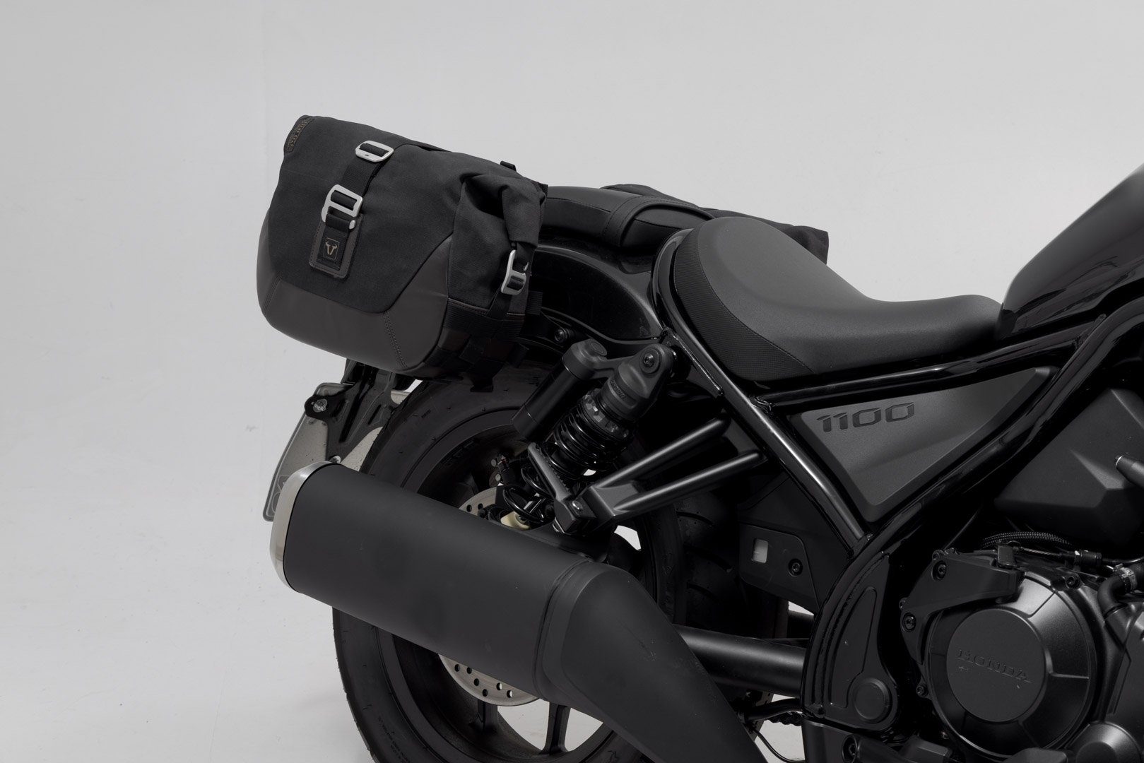 SW-Motech Legend Gear sistem de geantă laterală LC - Ediție neagră - Honda CMX1100 (20-). Figura 5