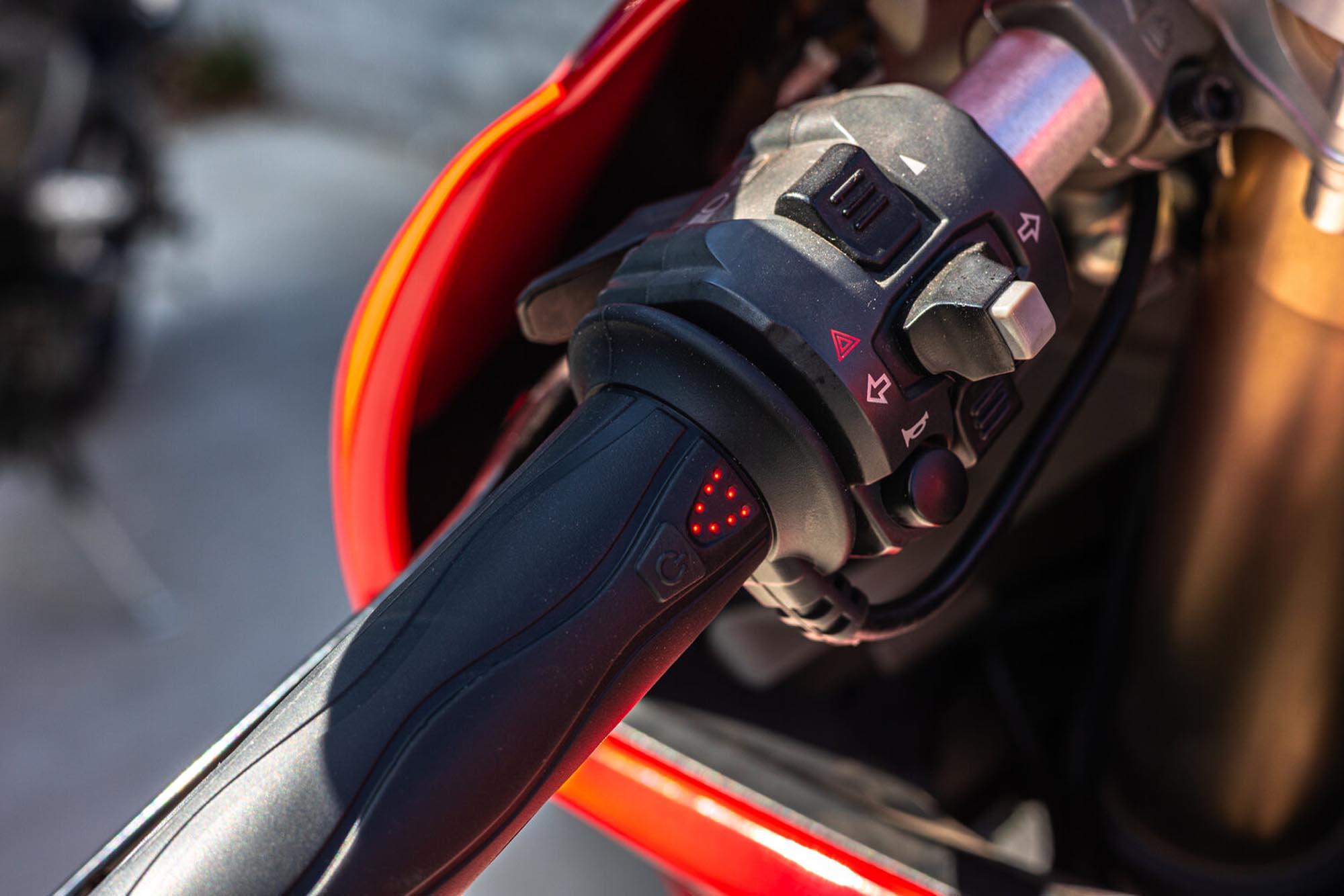 Riderr Heated Grips Figure 3
