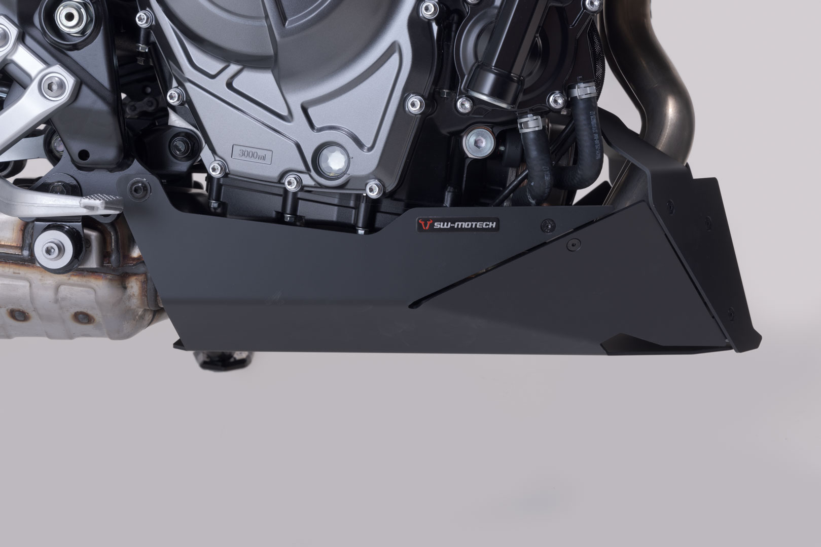 SW-Motech frontspoiler - Svart/Silver. Suzuki GSX-8S (22-)/GSX-8T (25-). Figur 5