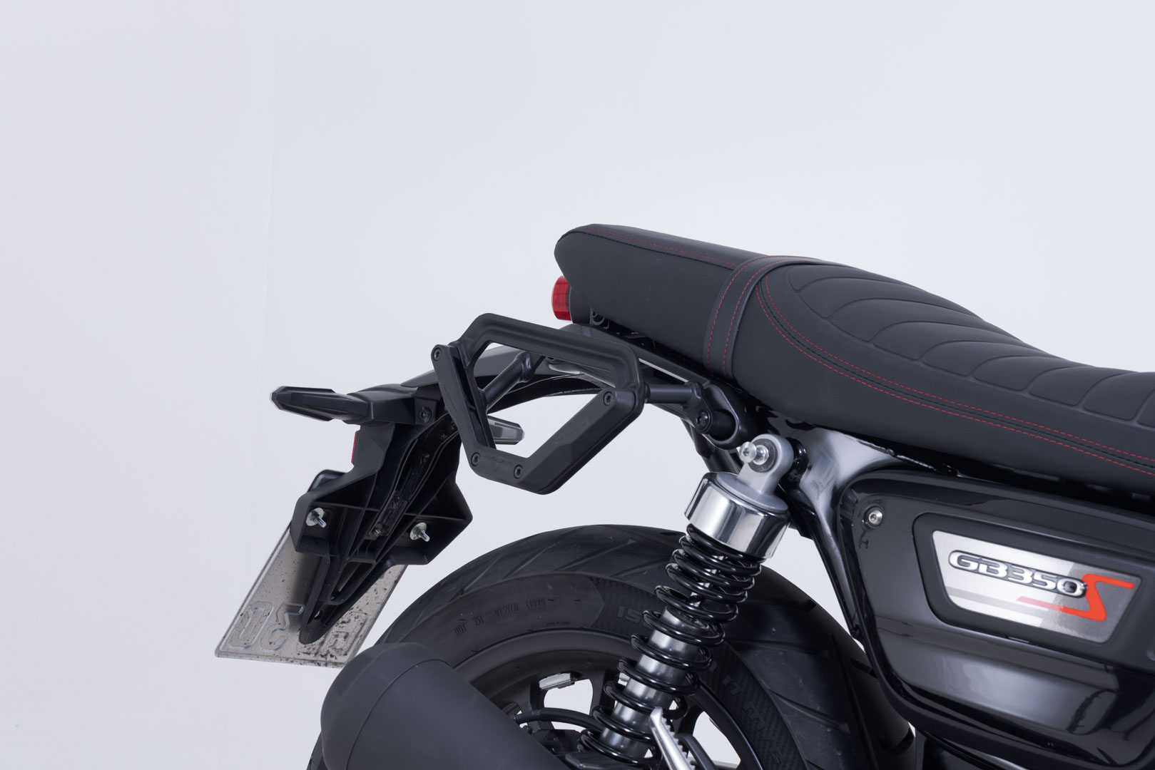 SW-Motech V-LOC Side Carrier høyre – Honda GB350S (24-). Figur 3