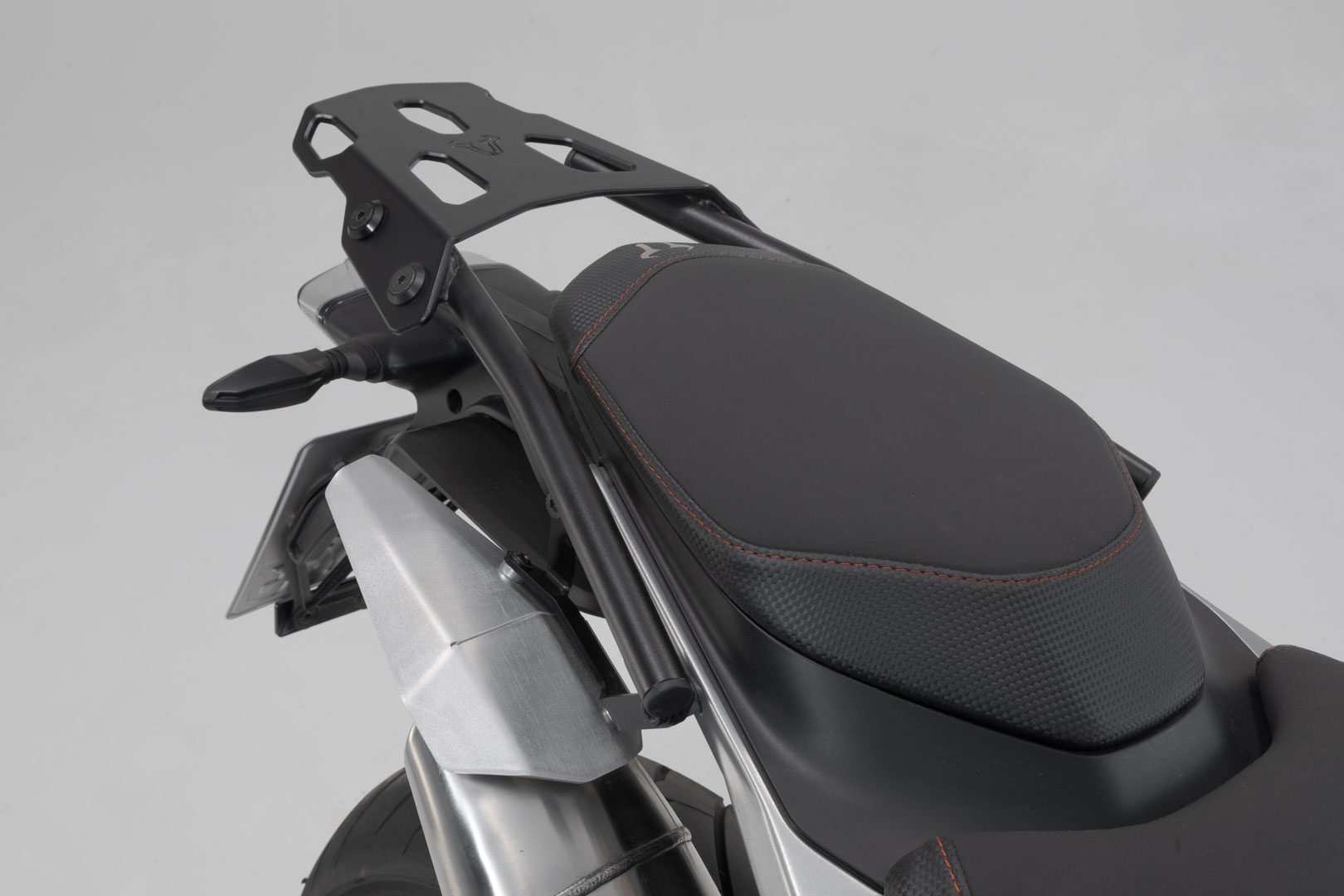 SW-Motech STREET-RACK - Negru. KTM 790 Duke (18-) / 890 Duke R (19-). Figura 2