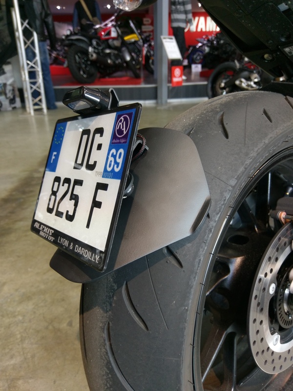 Design de Acesso Suporte de placa "flush wheel" Yamaha MT-09 preto Porta-Matrícula Figura 7