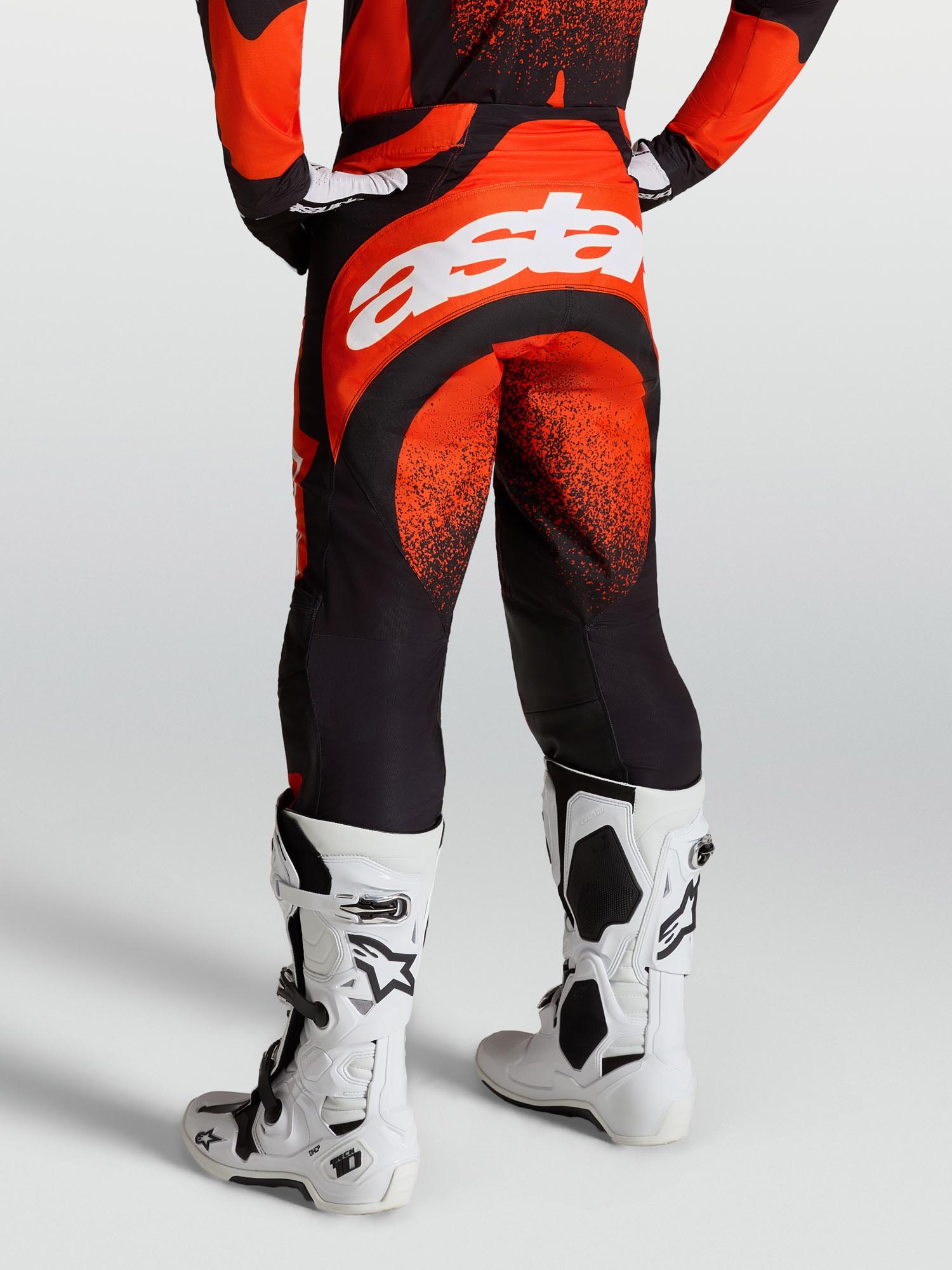 Alpinestars Techstar Swan Motocross Pants red/black/white 34 Figure 9