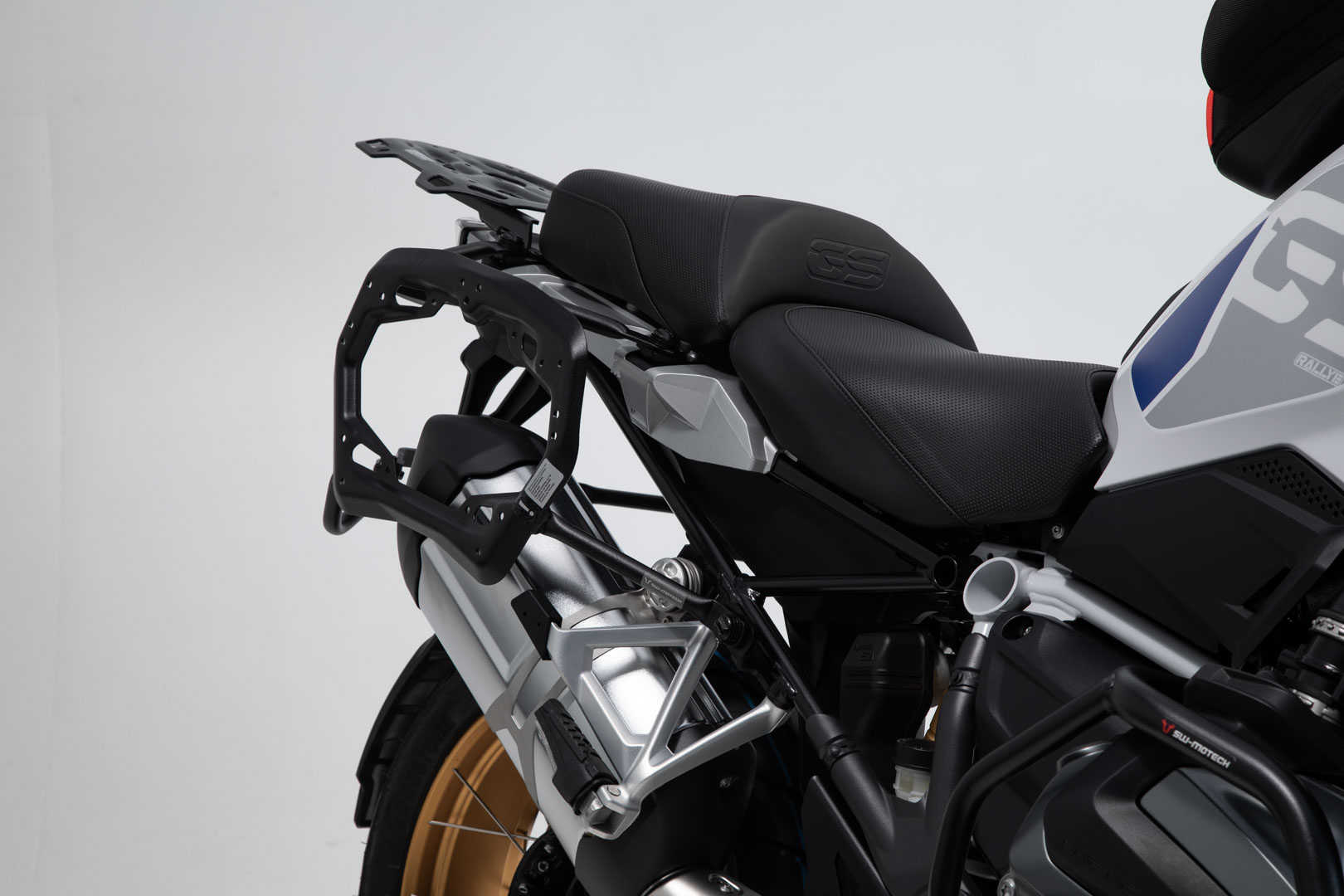 Portavion lateral SW-Motech PRO - Negru. BMW R1200GS (12-18), R1250GS (18-). Figura 3