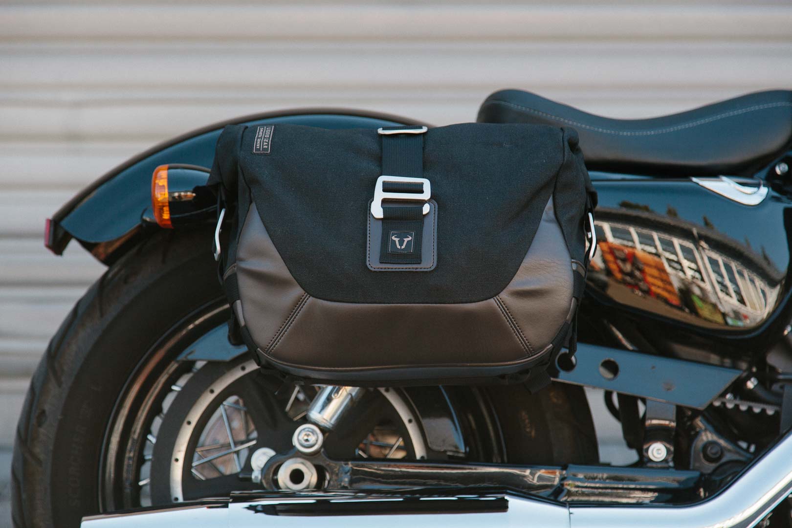 Sistem de geantă laterală SW-Motech Legend Gear LC - modele Harley-Davidson Sportster (04-). Figura 5