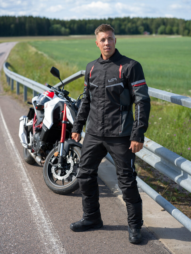 Lindstrands Backafall waterproof Motorcycle Textile Pants Short 62 Figure 4