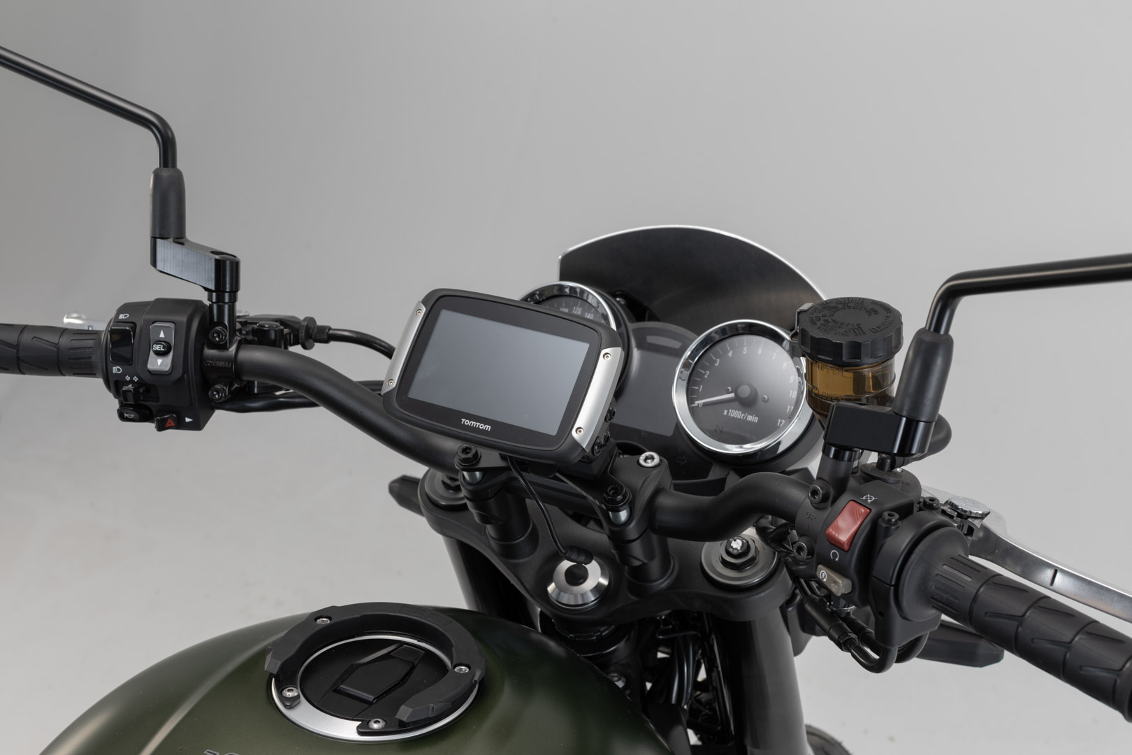 SW-Motech GPS-fäste för cockpit - Svart. Kawasaki Z900RS/ Café / SE (17-). Figur 3