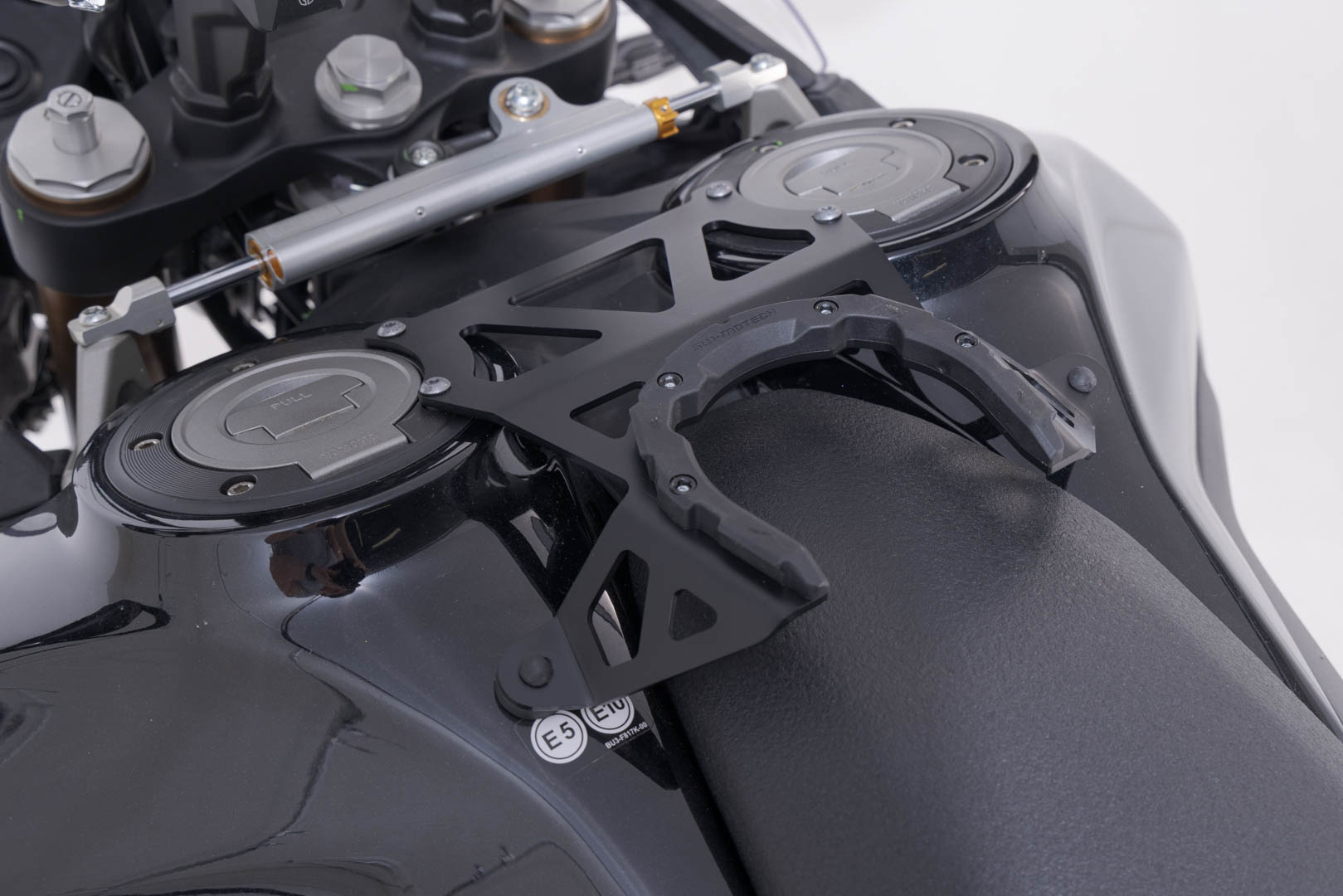 Inelul pentru rezervor SW-Motech PRO - Negru. Yamaha Ténéré 700 World Raid / Rally. Figura 2
