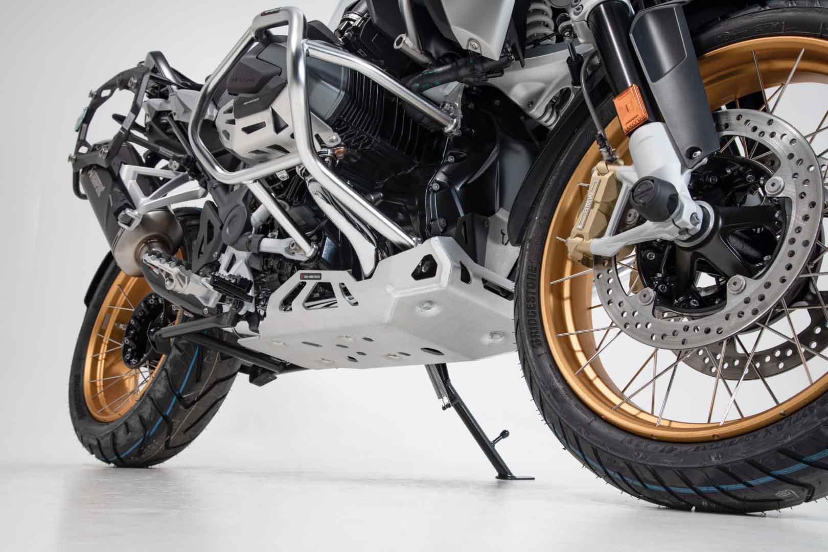 SW-Motech Protector motor - Argintiu. BMW R 1250 GS / Adv / Rallye (18-). Figura 1