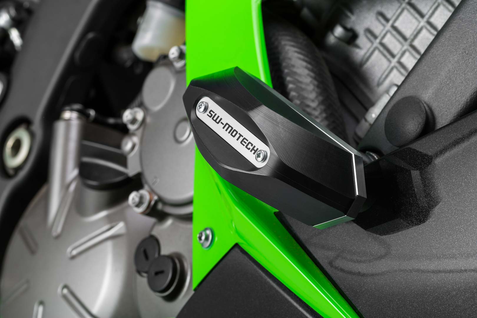 Kit SW-Motech Frame slider - Negru. Kawasaki Ninja ZX-6R 636 (13-23). Figura 4