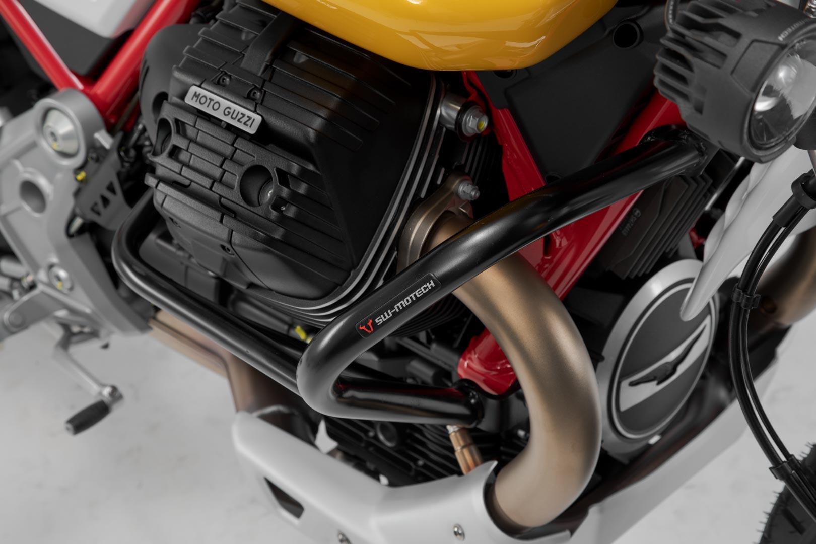 SW-Motech Crash bar - Negru. Moto Guzzi V85 TT/Travel/Strada (19-). Figura 5