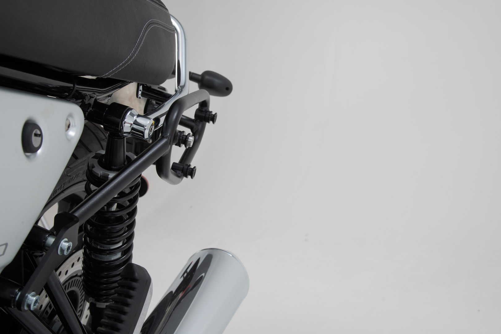 SW-Motech SLC portavion lateral stânga - Moto Guzzi V7 III (16-). Figura 3