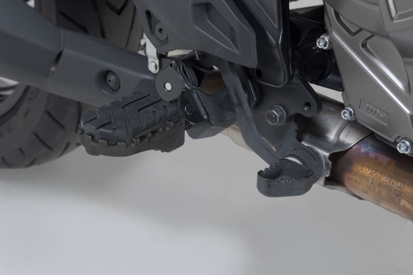 SW-Motech ION fotstöd kit - Svart. Suzuki V-Strom 800 (22-). Figur 4