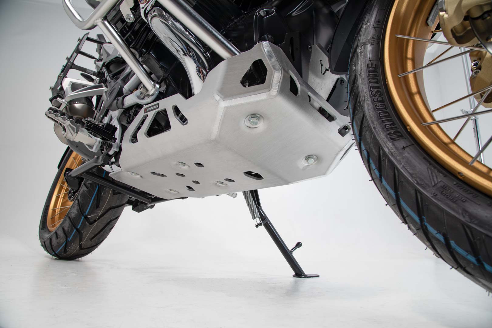 SW-Motech Protector motor - Argintiu. BMW R 1250 GS / Adv / Rallye (18-). Figura 3