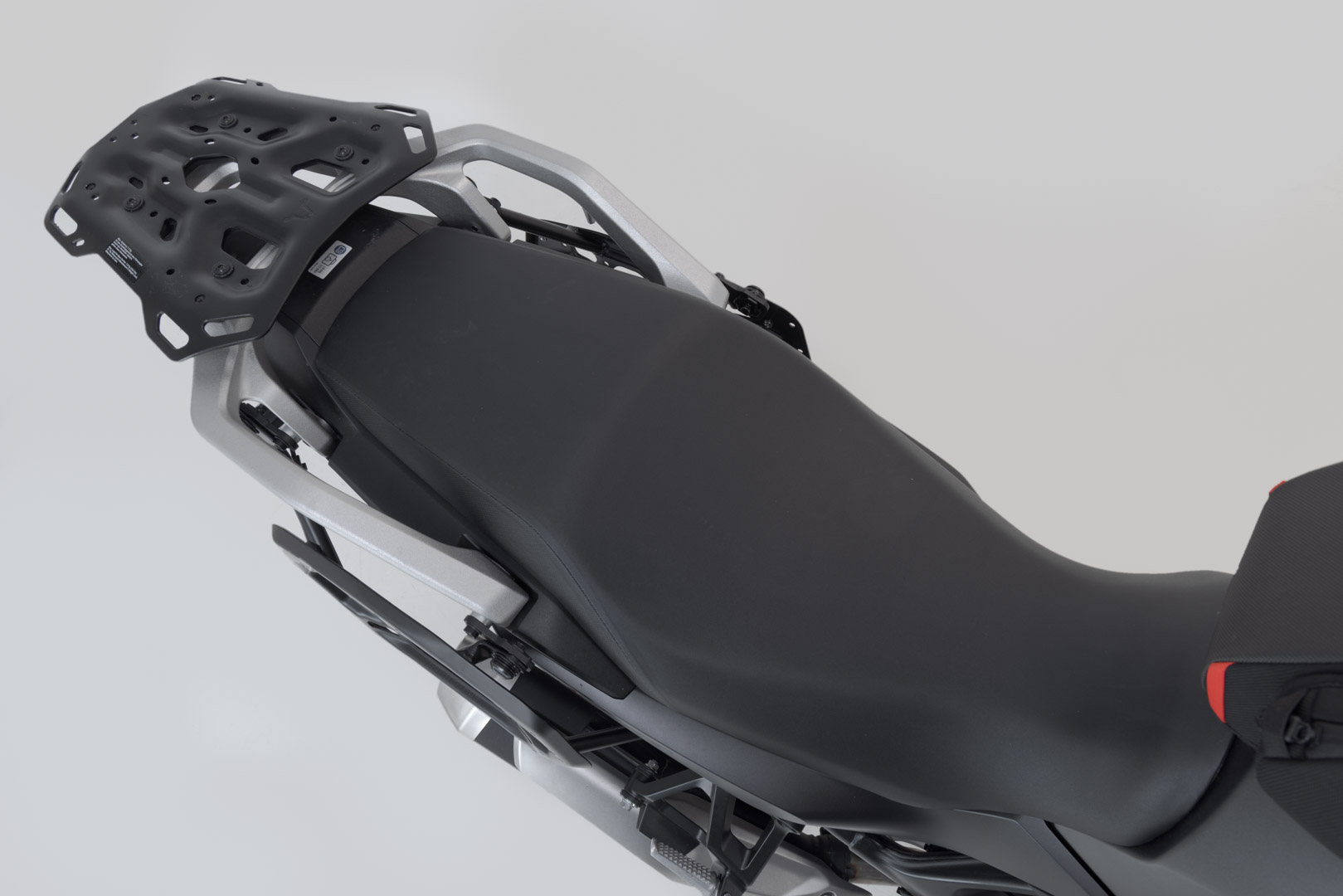 Portavion lateral SW-Motech PRO - Negru. Honda XL750 Transalp (22-). Figura 4
