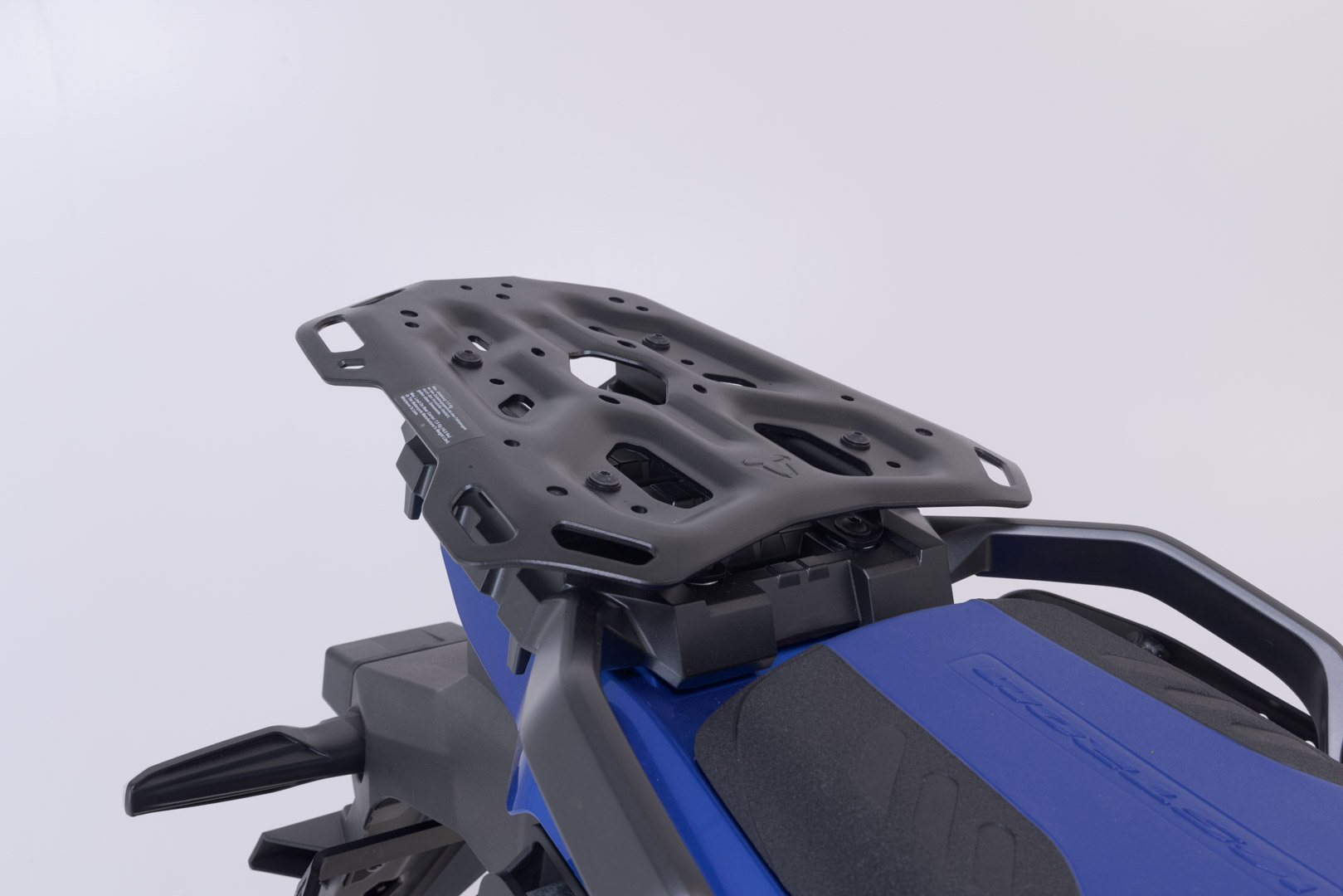 SW-Motech ADVENTURE-RACK - Negru. Suzuki V Strom 650 / 1000 / 1050. Figura 2